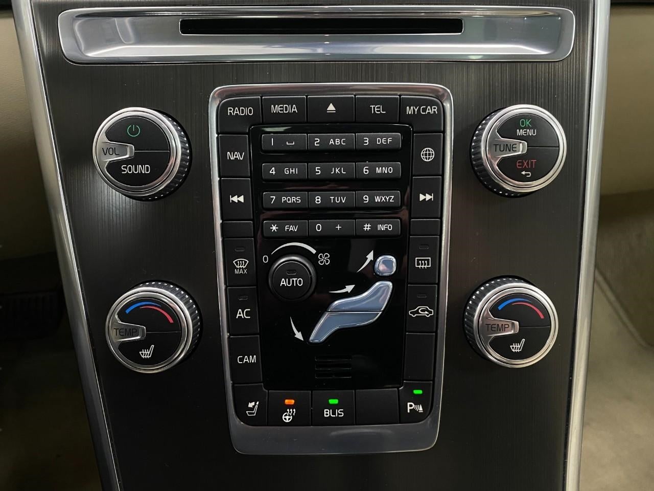 2015 Volvo XC60 SPORT UTILITY