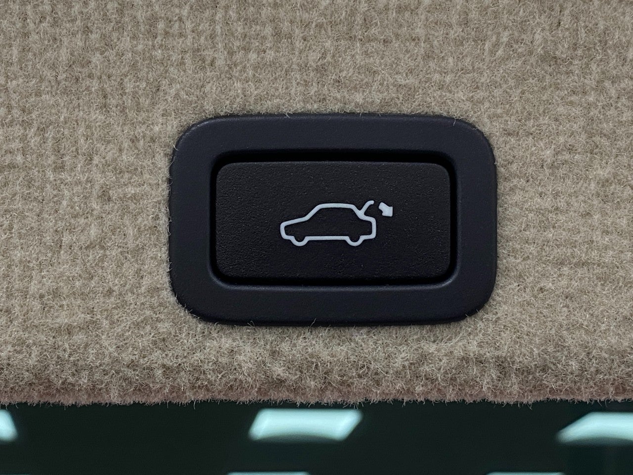 2015 Volvo XC60 SPORT UTILITY