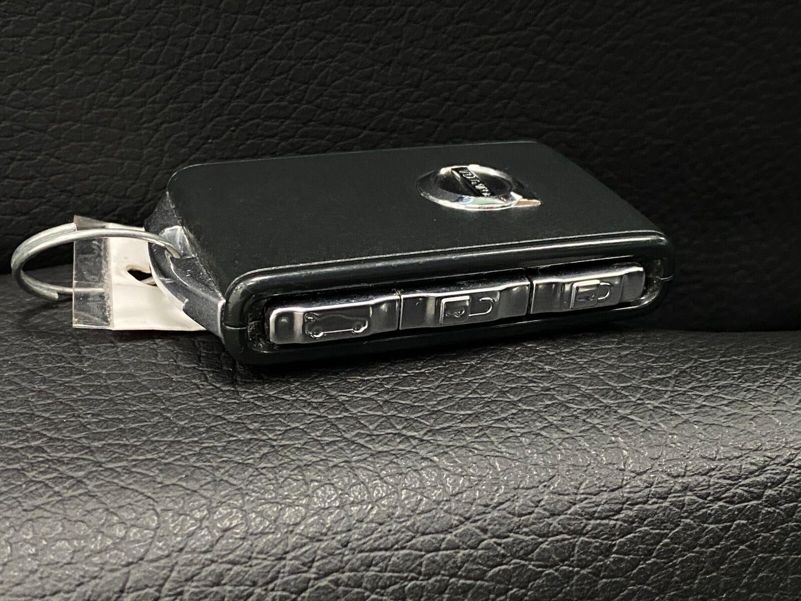 2021 Volvo XC90 T6 AWD Momentum 7P