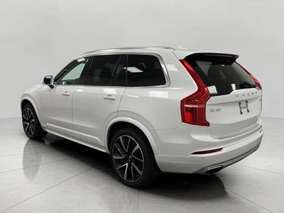 2021 Volvo XC90 T6 AWD Momentum 7P