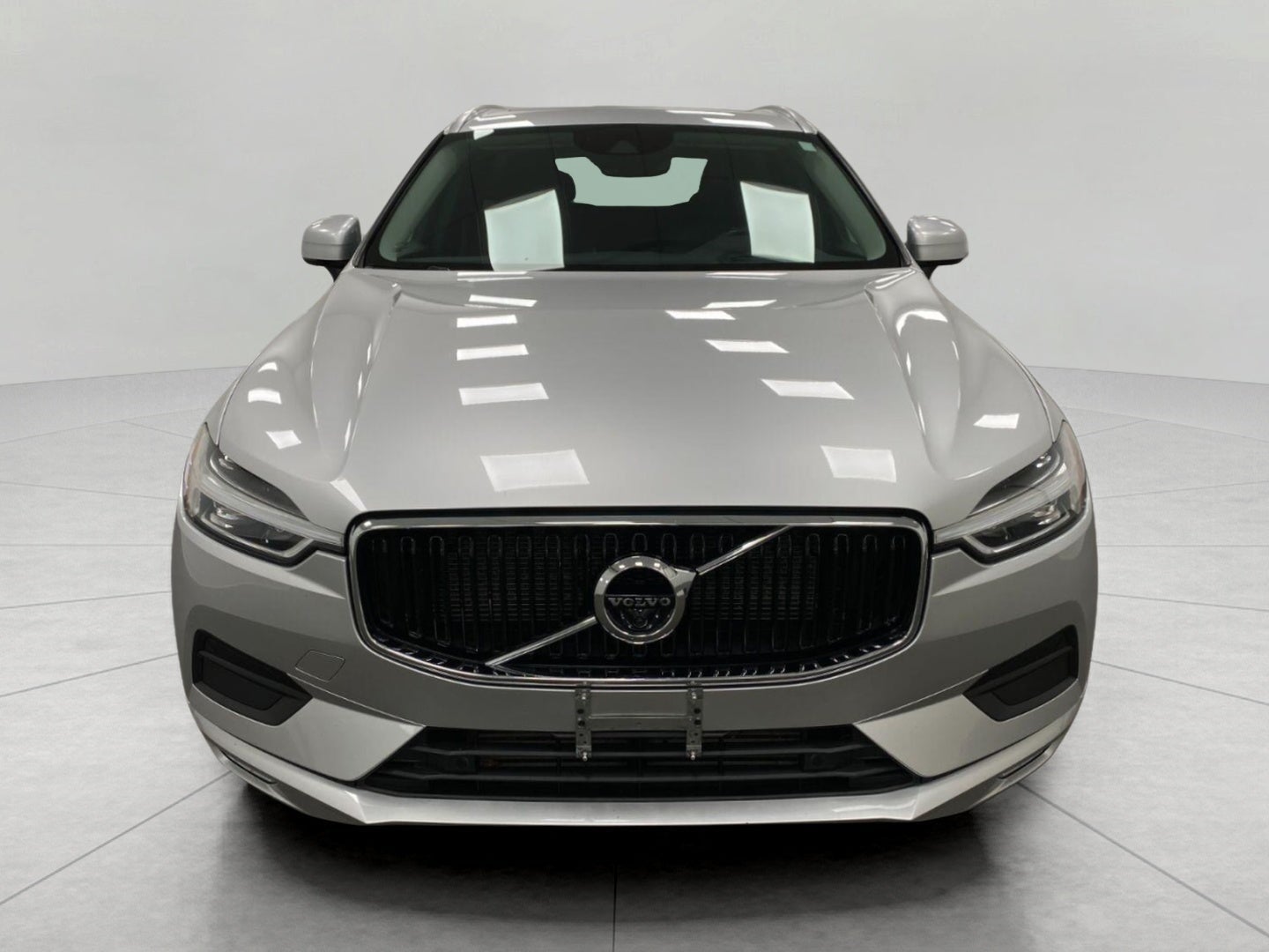 2021 Volvo XC60 T6 AWD Momentum