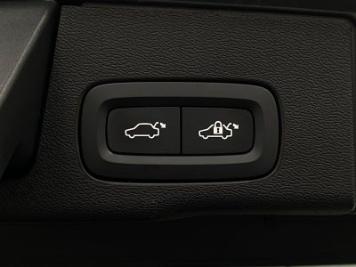 2021 Volvo XC60 T6 AWD Momentum