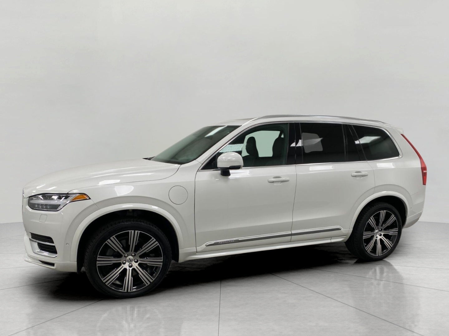 2023 Volvo XC90 Recharge Plug-In Hybrid T8 eAWD PHEV Plus Bright Theme 7P