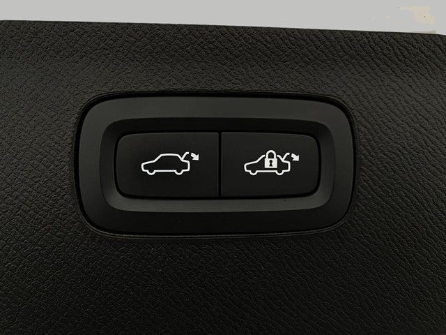 2023 Volvo XC90 Recharge Plug-In Hybrid T8 eAWD PHEV Plus Bright Theme 7P