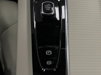 2024 Volvo XC60 Recharge Plug-In Hybrid T8 eAWD PHEV Core Dark Theme