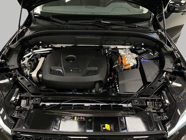 2024 Volvo XC60 Recharge Plug-In Hybrid T8 eAWD PHEV Plus Dark Theme