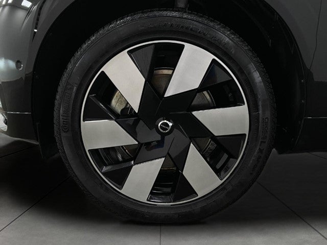 2024 Volvo XC60 Recharge Plug-In Hybrid T8 eAWD PHEV Plus Dark Theme