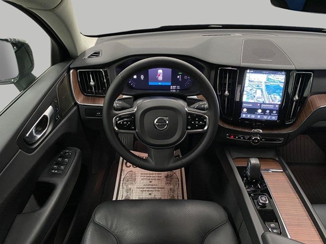 2024 Volvo XC60 Recharge Plug-In Hybrid T8 eAWD PHEV Plus Dark Theme