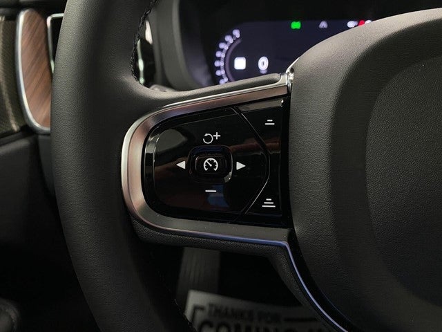 2024 Volvo XC60 Recharge Plug-In Hybrid T8 eAWD PHEV Plus Dark Theme