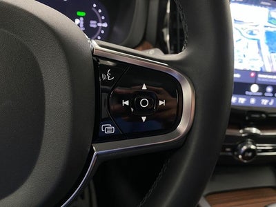 2024 Volvo XC60 Recharge Plug-In Hybrid T8 eAWD PHEV Plus Dark Theme