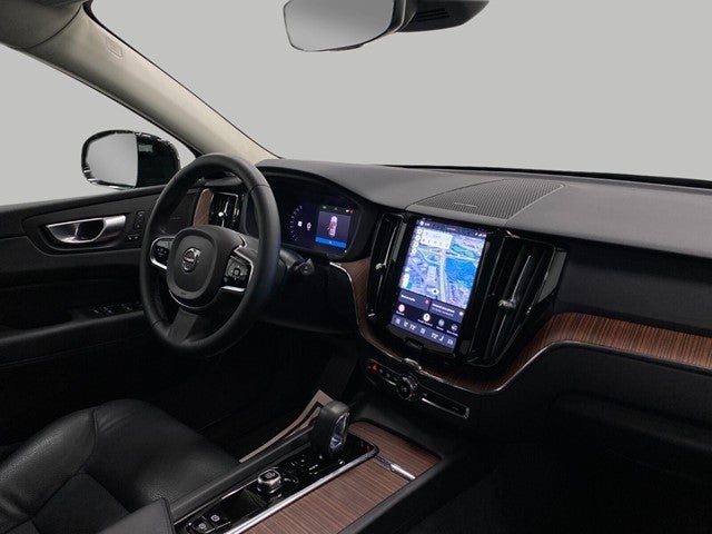 2024 Volvo XC60 Recharge Plug-In Hybrid T8 eAWD PHEV Plus Dark Theme
