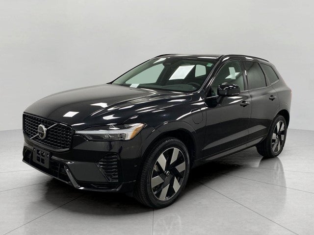 2024 Volvo XC60 Recharge Plug-In Hybrid T8 eAWD PHEV Plus Dark Theme