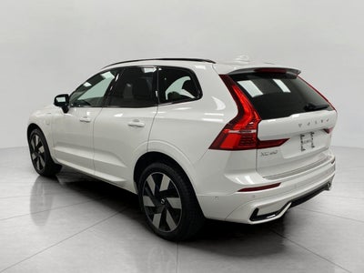 2024 Volvo XC60 Recharge Plug-In Hybrid T8 eAWD PHEV Ultimate Dark Theme