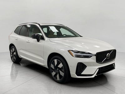 2024 Volvo XC60 Recharge Plug-In Hybrid T8 eAWD PHEV Ultimate Dark Theme