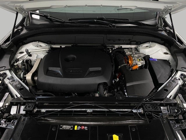 2024 Volvo XC60 Recharge Plug-In Hybrid T8 eAWD PHEV Ultimate Dark Theme