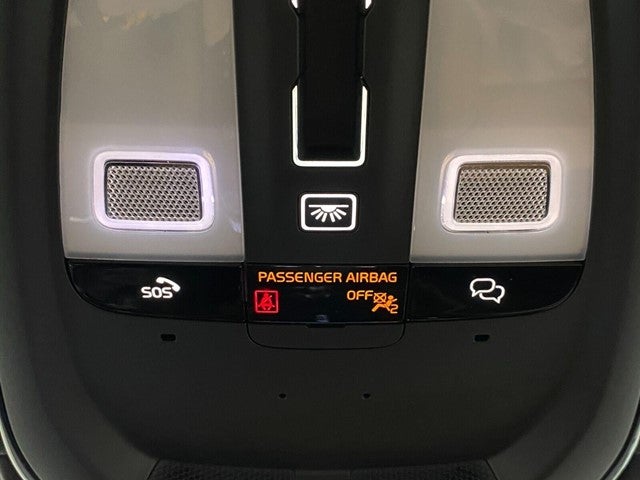 2024 Volvo XC60 Recharge Plug-In Hybrid T8 eAWD PHEV Ultimate Dark Theme