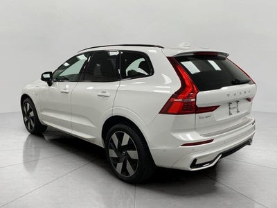 2024 Volvo XC60 Recharge Plug-In Hybrid T8 eAWD PHEV Ultimate Dark Theme