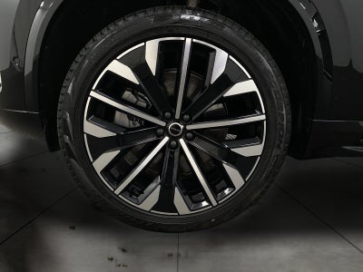 2026 Volvo XC90 Plug-In Hybrid T8 AWD Plus 6-Seater