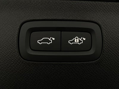 2026 Volvo XC90 Plug-In Hybrid T8 AWD Plus 6-Seater