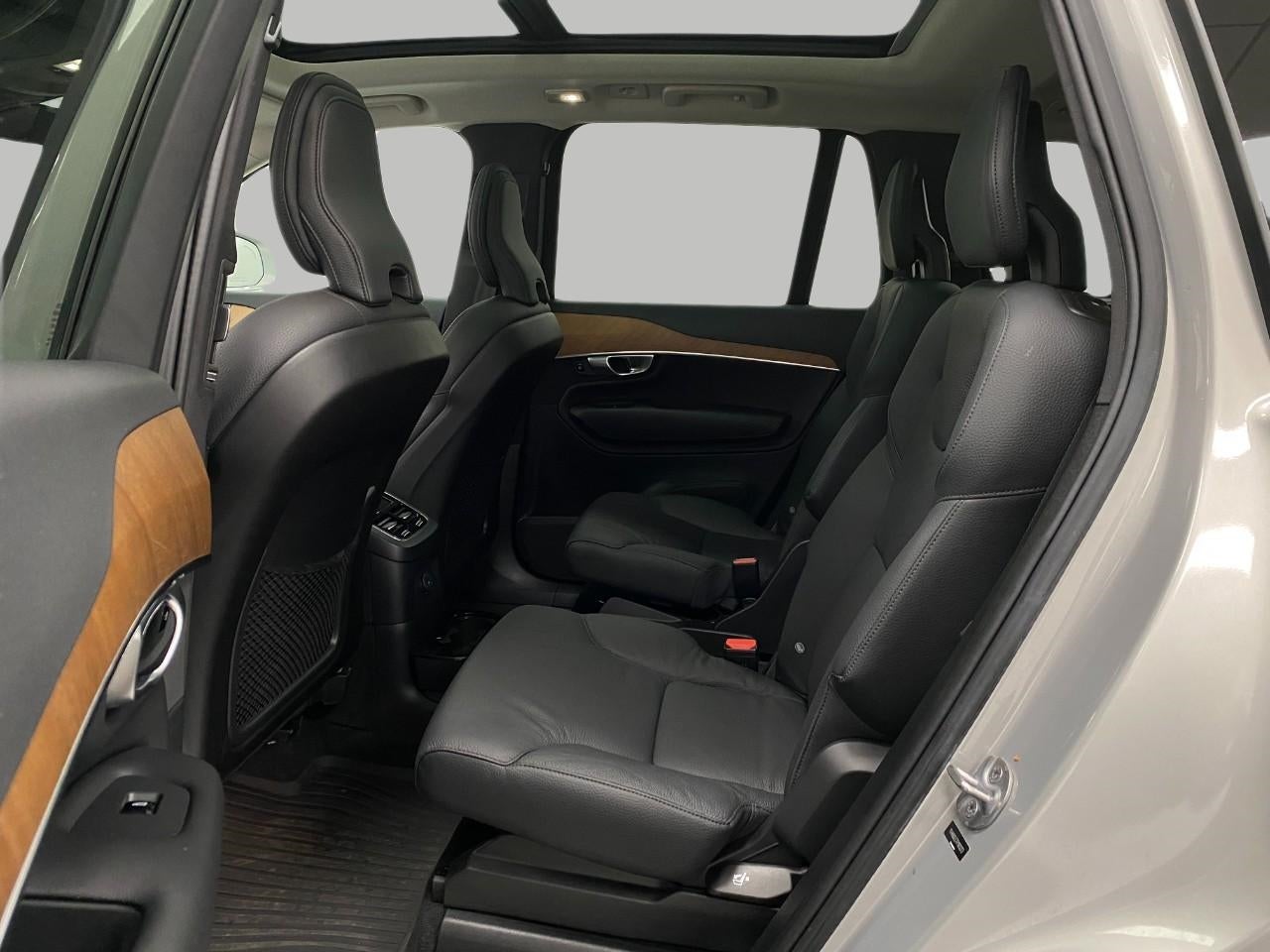 2024 Volvo XC90 Recharge Plug-In Hybrid T8 eAWD PHEV Plus 6P