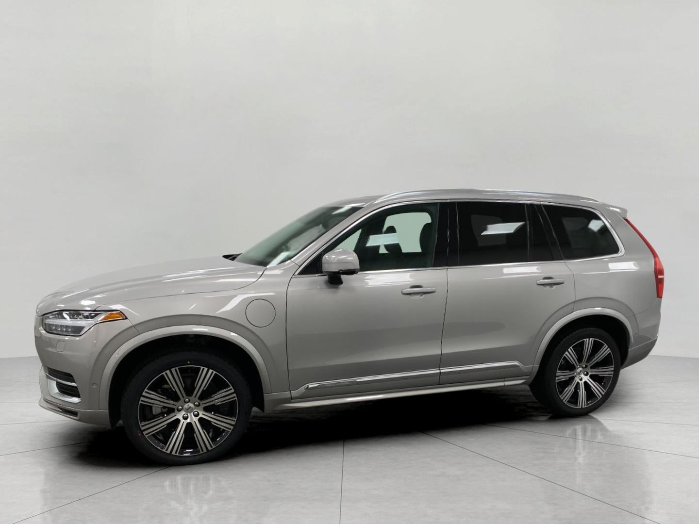 2024 Volvo XC90 Recharge Plug-In Hybrid T8 eAWD PHEV Plus 6P