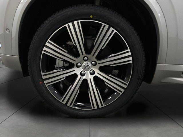 2024 Volvo XC90 Recharge Plug-In Hybrid T8 eAWD PHEV Plus 6P