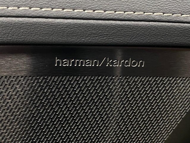 2025 Volvo XC90 Plug-In Hybrid 2025.5 T8 AWD Plus 7-Seater