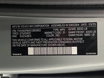 2025 Volvo XC90 Plug-In Hybrid 2025.5 T8 AWD Plus 7-Seater