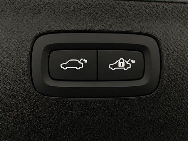 2025 Volvo XC90 Plug-In Hybrid 2025.5 T8 AWD Plus 7-Seater