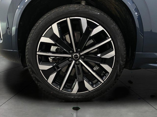 2026 Volvo XC90 Plug-In Hybrid T8 AWD Plus 7-Seater