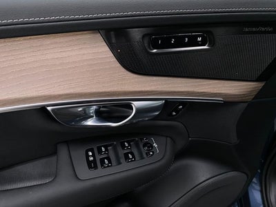 2026 Volvo XC90 Plug-In Hybrid T8 AWD Plus 7-Seater