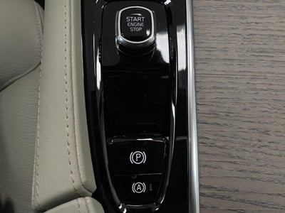 2023 Volvo XC90 B5 AWD Plus 7P