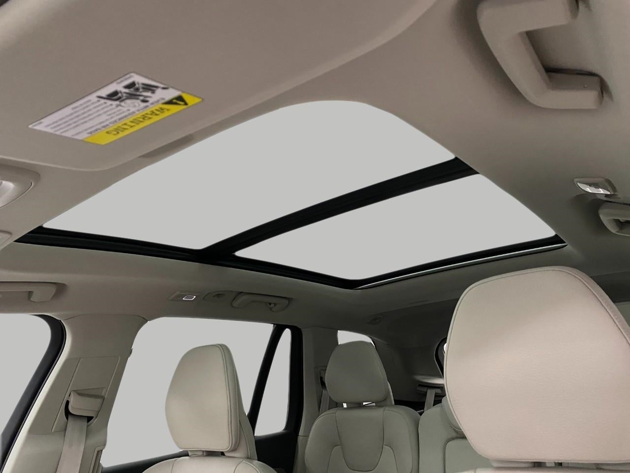 2023 Volvo XC90 B5 AWD Plus 7P