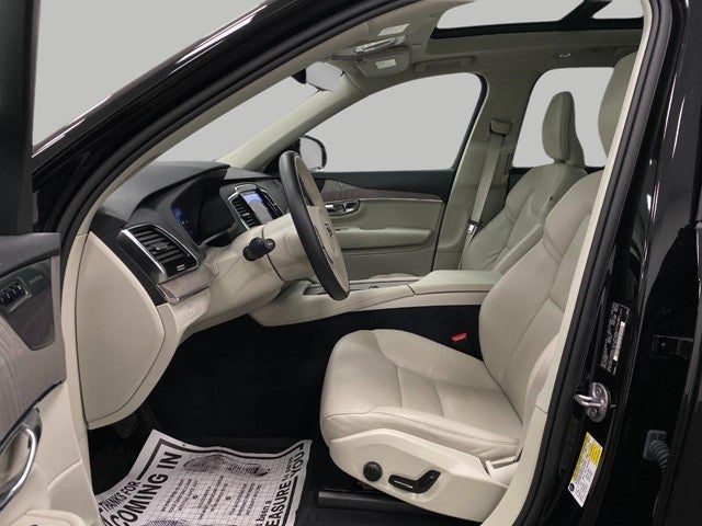 2023 Volvo XC90 B5 AWD Plus 7P