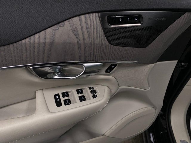2023 Volvo XC90 B5 AWD Plus 7P