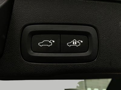 2023 Volvo XC60 B5 AWD Ultimate Bright Theme
