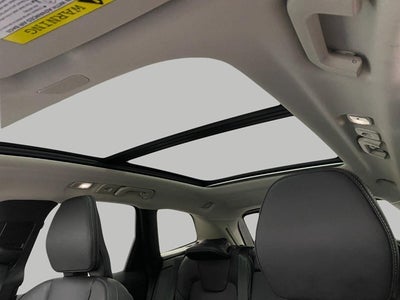2023 Volvo XC60 B5 AWD Ultimate Bright Theme