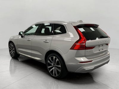 2023 Volvo XC60 B5 AWD Ultimate Bright Theme