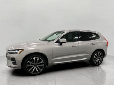 2023 Volvo XC60 B5 AWD Ultimate Bright Theme