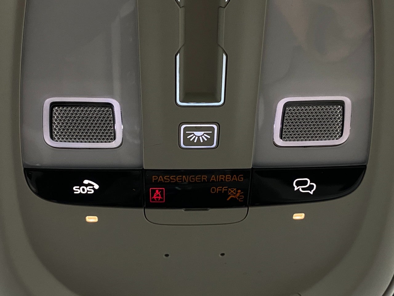 2023 Volvo XC60 B5 AWD Ultimate Bright Theme