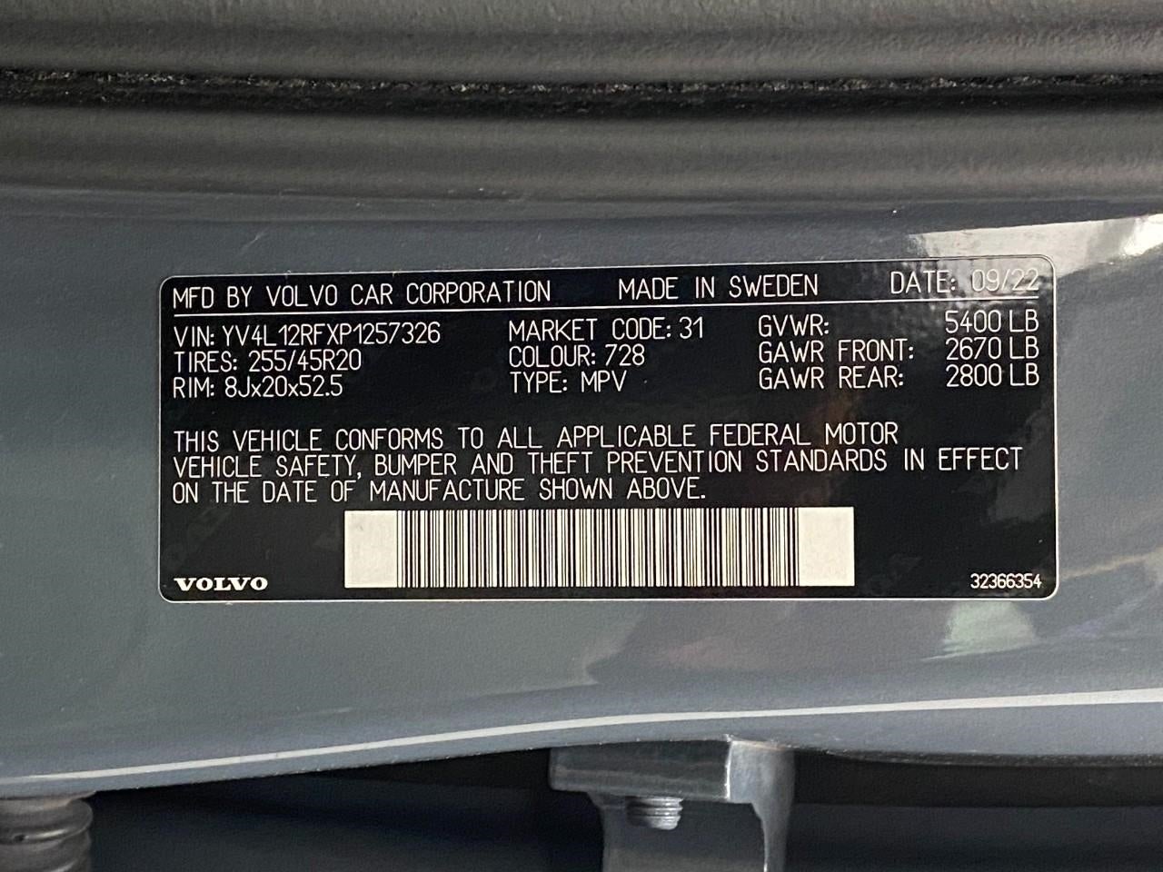 2023 Volvo XC60 B5 AWD Ultimate Bright Theme