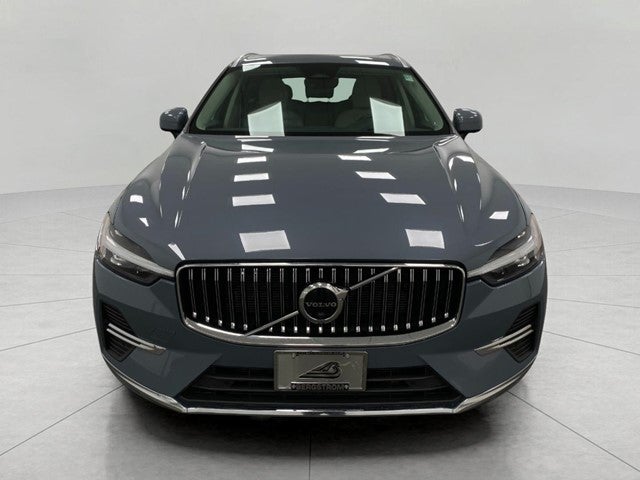 2023 Volvo XC60 B5 AWD Ultimate Bright Theme