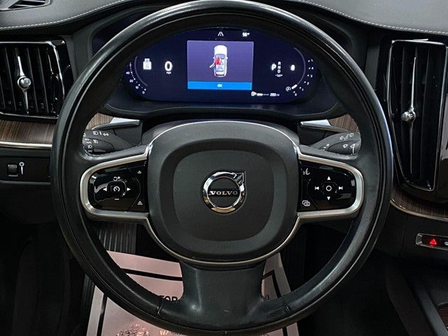 2022 Volvo XC60 B5 AWD Inscription