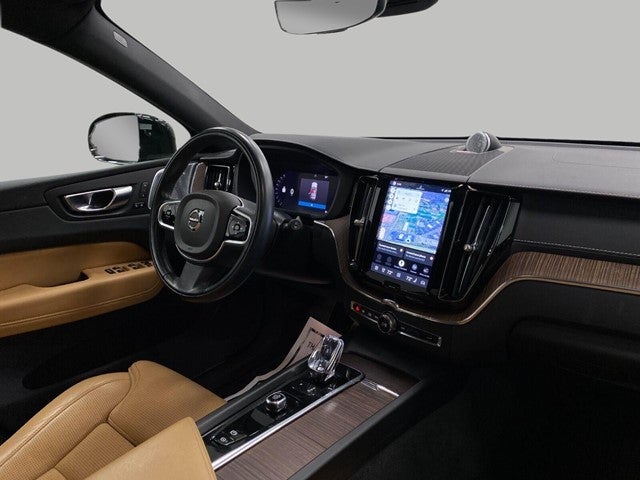 2022 Volvo XC60 B5 AWD Inscription