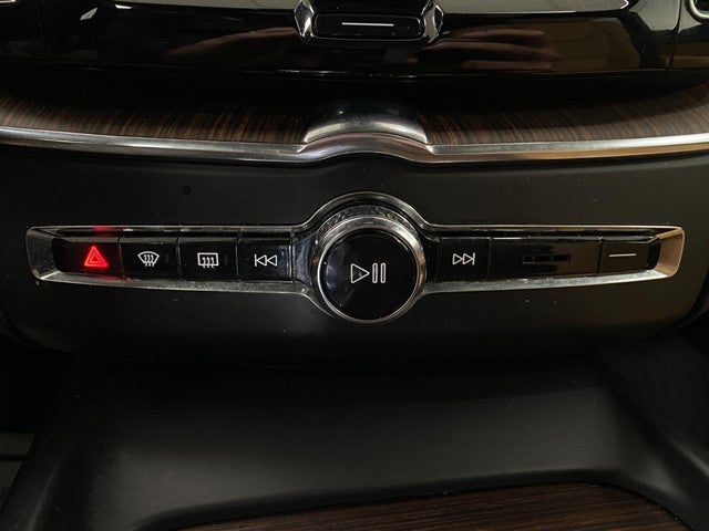 2022 Volvo XC60 B5 AWD Inscription