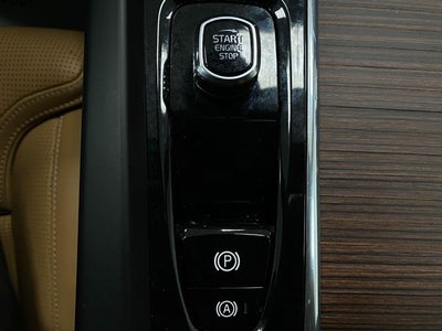 2022 Volvo XC60 B5 AWD Inscription