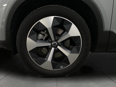 2026 Volvo XC40 B5 AWD Plus