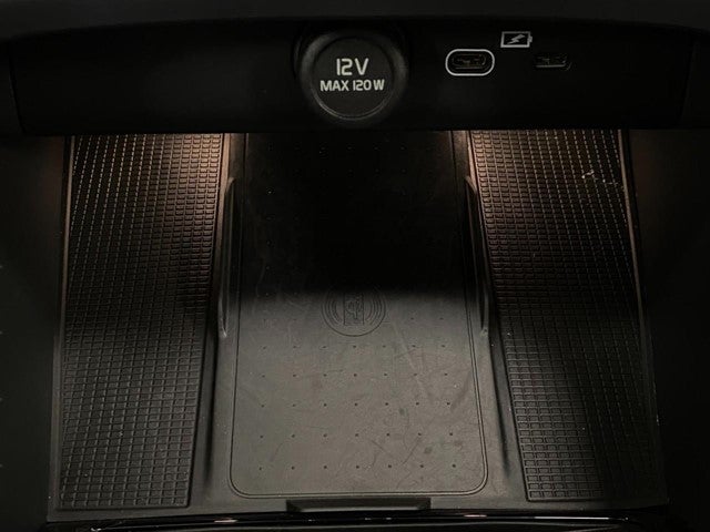 2026 Volvo XC40 B5 AWD Plus