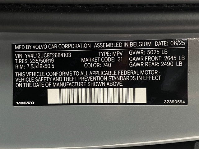 2026 Volvo XC40 B5 AWD Plus