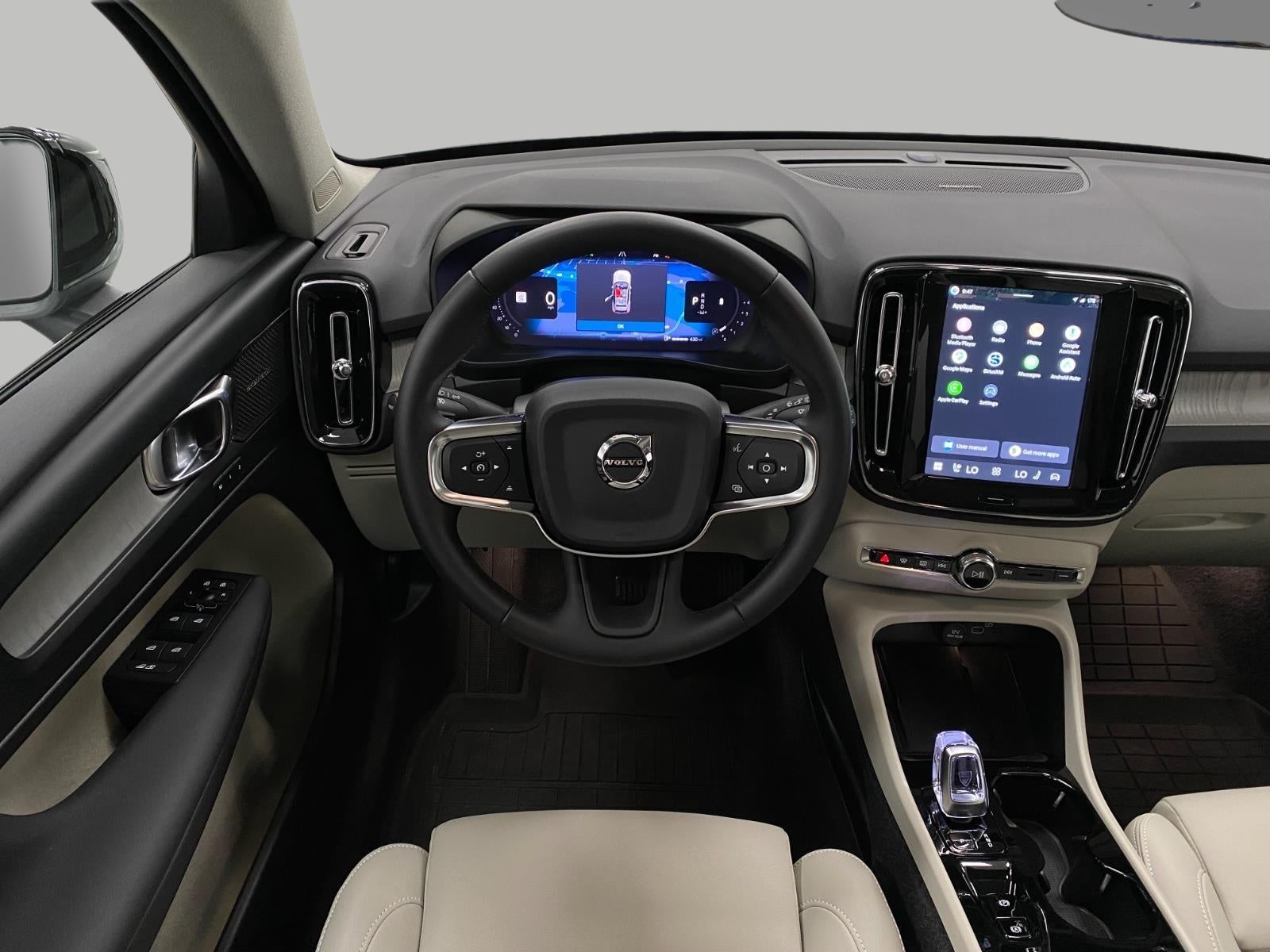 2026 Volvo XC40 B5 AWD Ultra